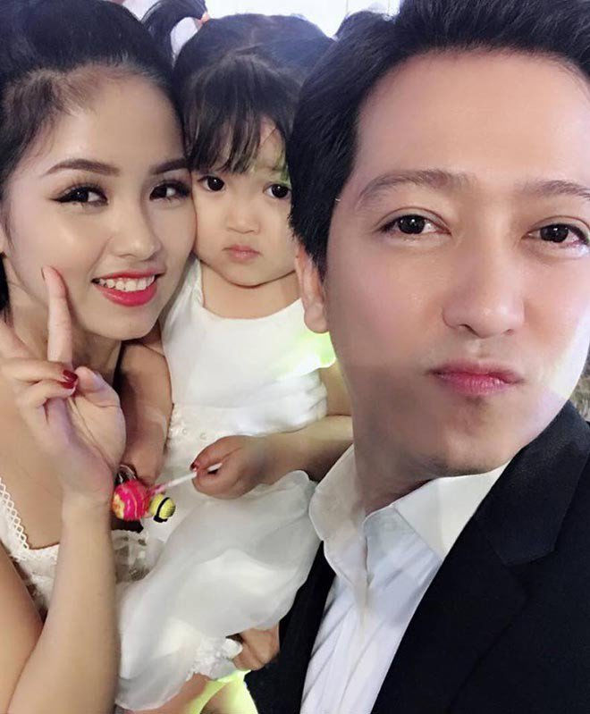 Gia thế những bé gái bị nhầm là con của Trường Giang, Trấn Thành