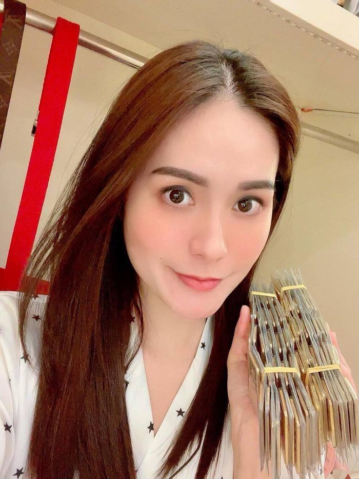 Giá vàng chạm mốc 62 triệu/lượng, để sang nhà Đoàn Di Băng xin vía