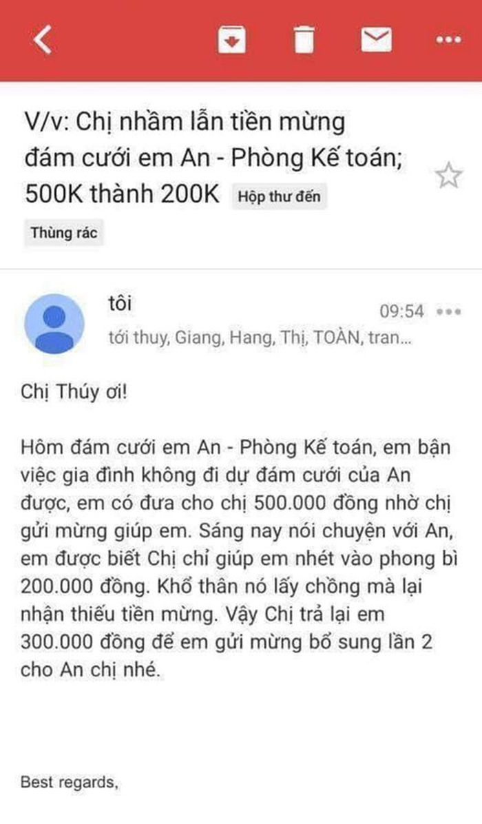 Gửi 500k mừng cưới mà bị ém lại 300k, anh nhân viên viết mail đòi tiền