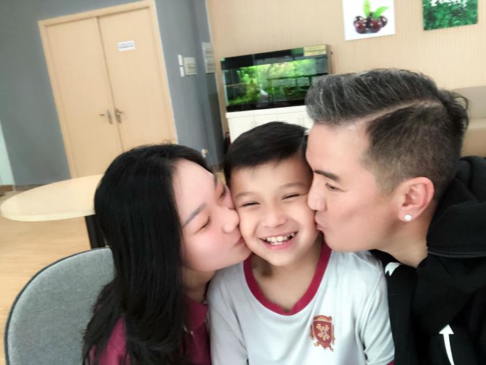 2 con nuôi của Đàm Vĩnh Hưng: Mang họ bố, ái nữ tự lập không dựa hơi