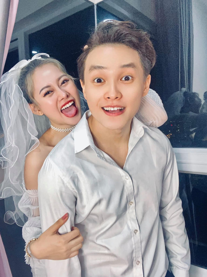 Hậu chia tay bồ, “chị Google” Phương Thoa đề cập chuyện “cắm sừng”