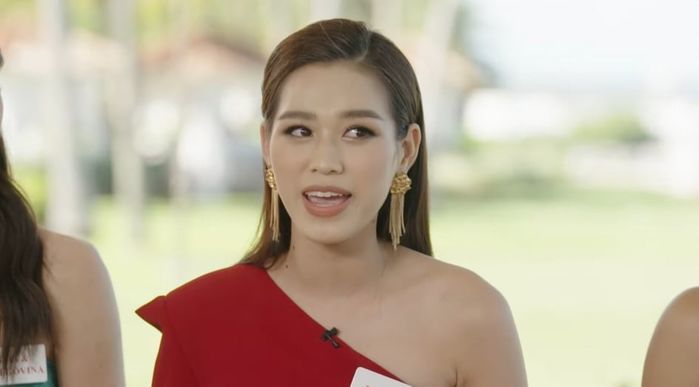 Đỗ Thị Hà được gọi là miss ngoại giao: Đi đến đâu cũng được yêu mến