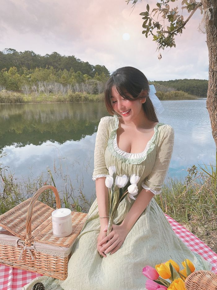 Hot girl 2k1 có 4 cửa hàng online, mua nhà hơn 7 tỷ vẫn than nghèo