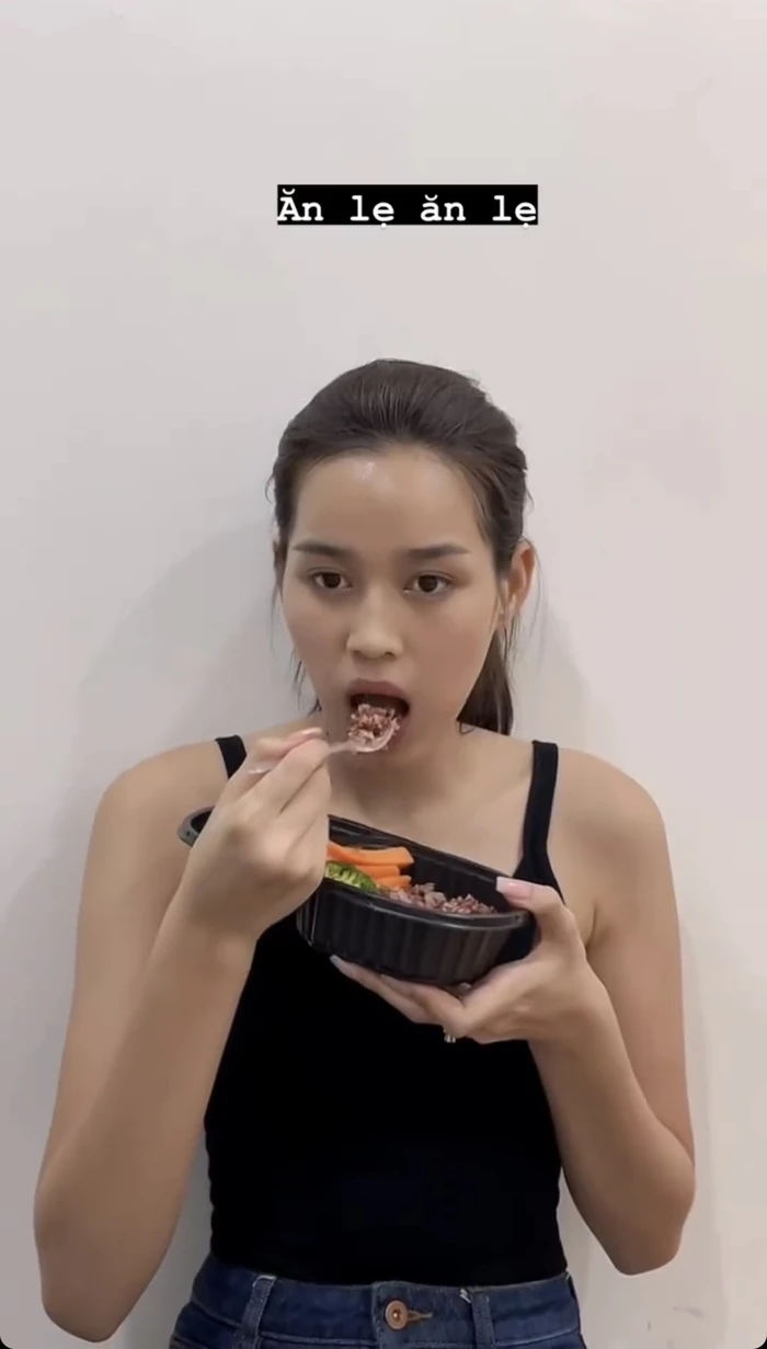 Hoa Hậu Đỗ Thị Hà nhan sắc trước và sau khi tự makeup đến ngỡ ngàng