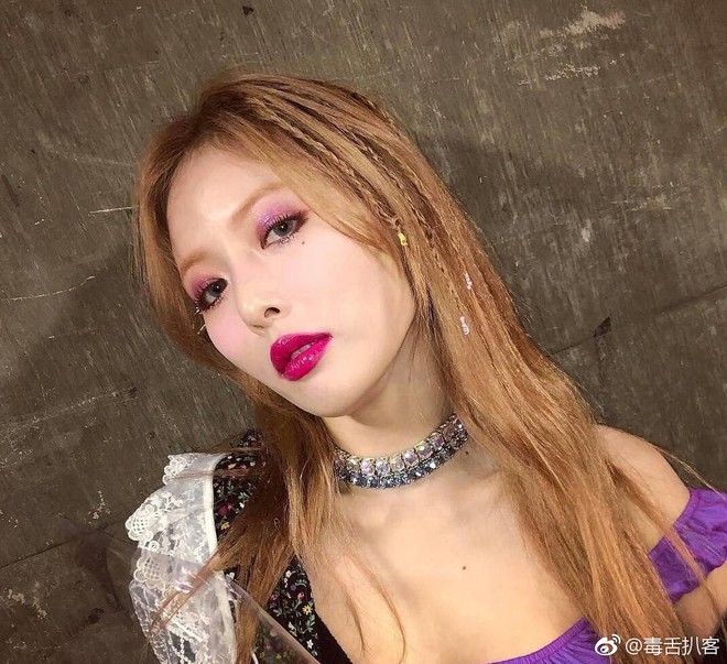 5 idol Kpop cân tất cả màu son: Ryujin (ITZY) cân đẹp cả son tím