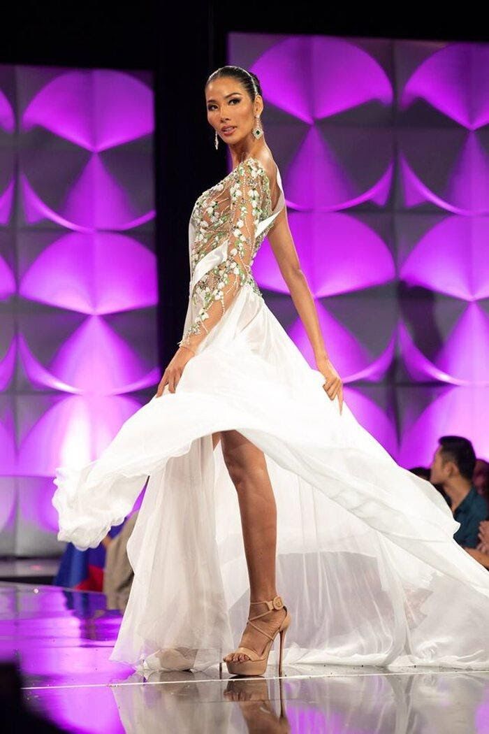 Đọ trang phục dạ hội của đại diện Việt Nam tại Miss Universe