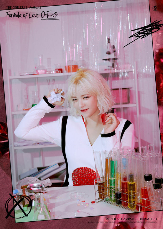 Jungyeon (TWICE) lột xác khó tin: Body nuột như chưa hề phì nhiêu