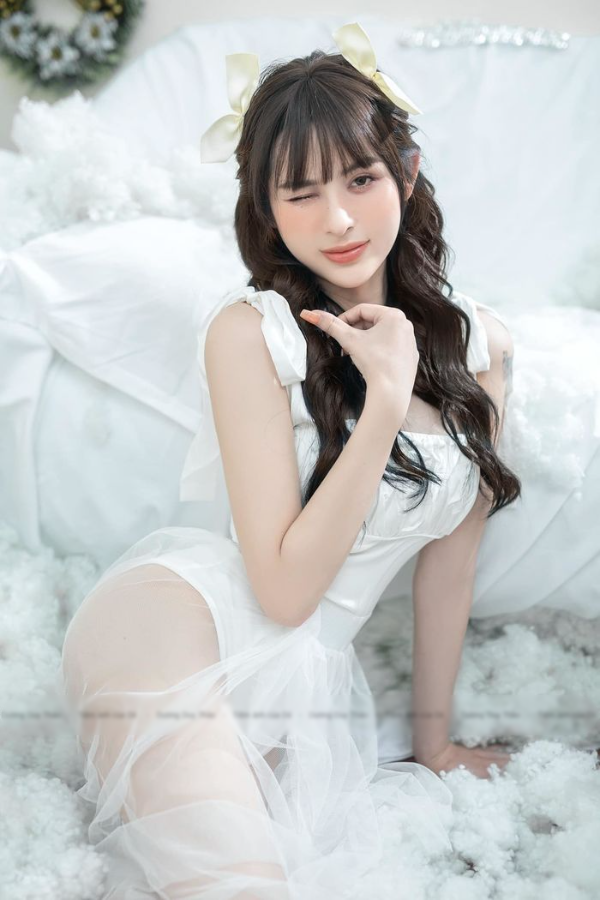 5 mỹ nhân chuyển giới Vbiz chạm trán mái ngố ai cũng đẹp