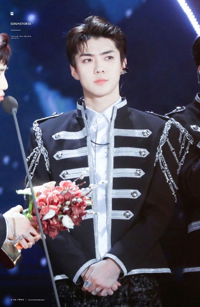 6 sao Kpop tạo hình vương giả: Mỹ nam, mỹ nhân nào cũng chất ngất