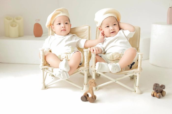 Sinh đôi đang là trend của Vbiz 2 năm qua: sương sương cũng 9 cặp