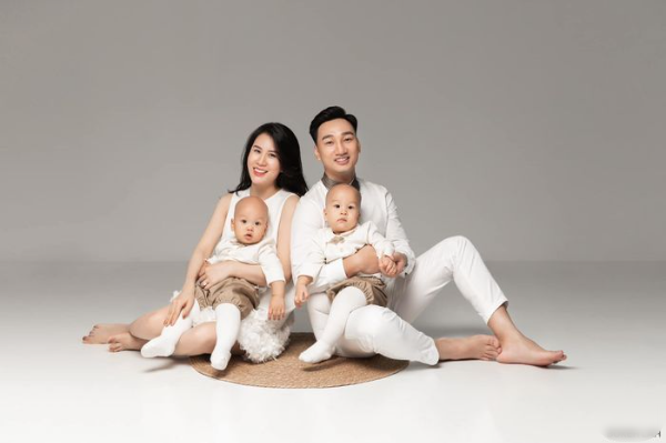 Sinh đôi đang là trend của Vbiz 2 năm qua: sương sương cũng 9 cặp