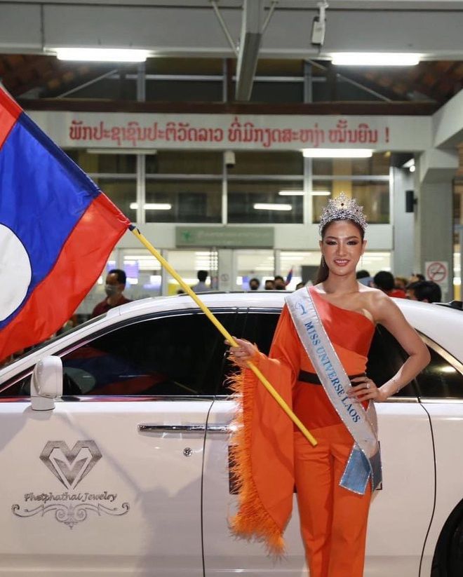 Thời trang sân bay của các đại diện Miss Universe: Kim Duyên nổi bật