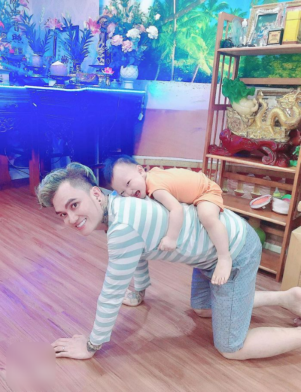 5 ca sĩ hội chợ đình đám có cuộc sống bỉm sữa được khán giả quan tâm