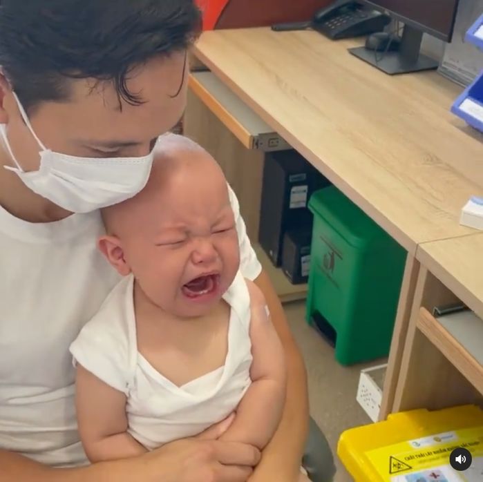 Leon là cậu bé giàu biểu cảm nhất Vbiz: Khóc hay cười cũng phải lố