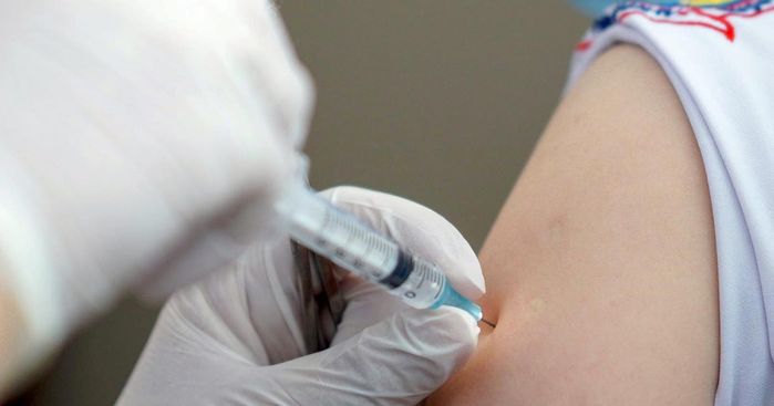 Liệu vắc xin phòng Covid-19 có ảnh hưởng khả năng sinh sản của trẻ?