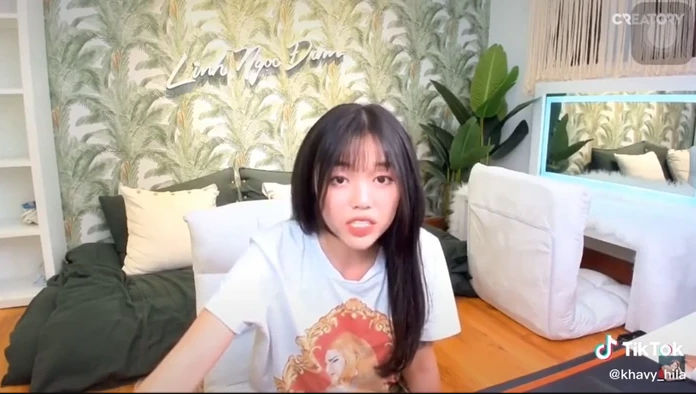 Linh Ngọc Đàm: Thu nhập 10 triệu thì yêu người lương ít nhất 8 triệu