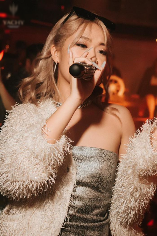Bộ sưu tập nail có một không hai của dàn mỹ nhân Việt