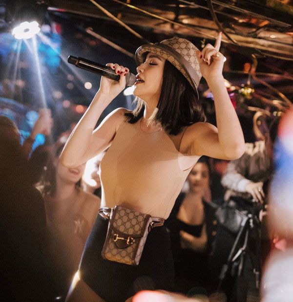 Mỹ nhân Việt mix lại đồ cũ khéo như stylist: Midu, Hà Hồ tiết kiệm