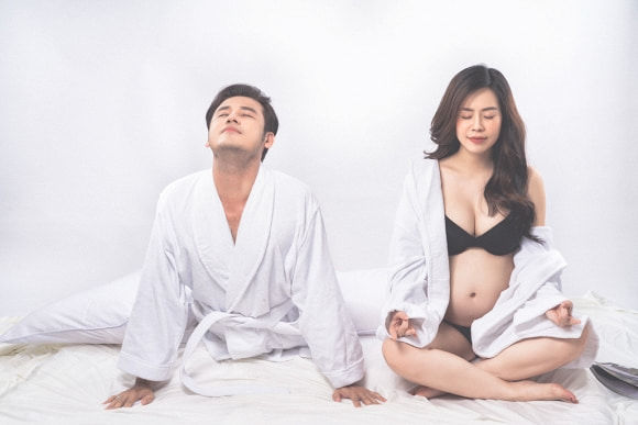 Mỹ nhân Việt chật vật khi sinh con: Vân Trang sinh đôi nghe mà thương