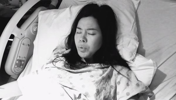 Mỹ nhân Việt chật vật khi sinh con: Vân Trang sinh đôi nghe mà thương