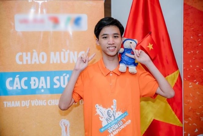 Nam sinh Việt 2k3 vô địch Tin học văn phòng Thế giới