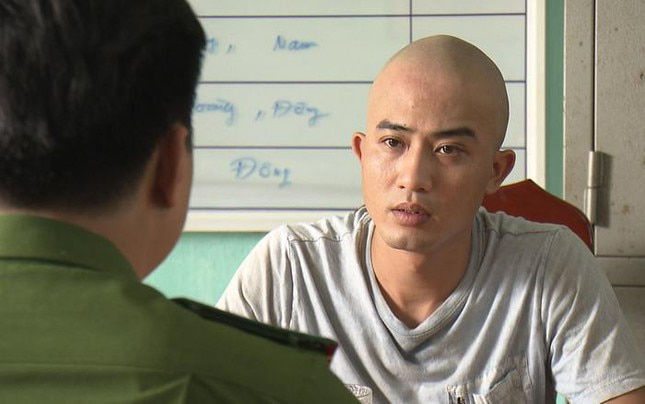 Nam thần duy nhất của VTV có cùng lúc 2 vai phim giờ vàng