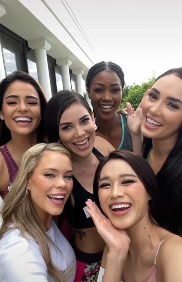 Ngày thứ 5 ở Miss World: Đỗ Thị Hà quấn chung khăn người đẹp Mông Cổ