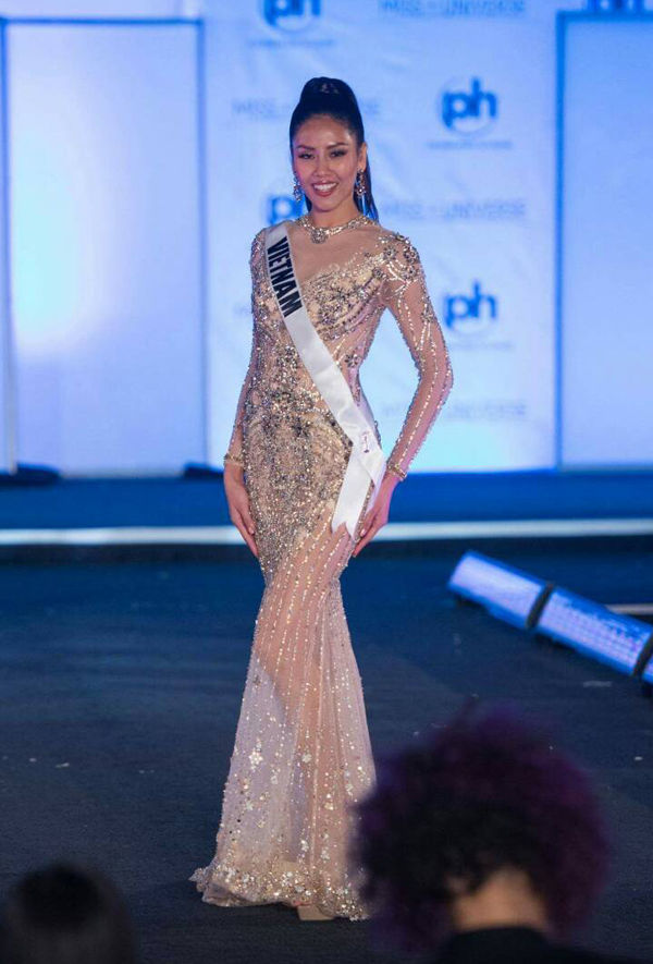 Đọ trang phục dạ hội của đại diện Việt Nam tại Miss Universe