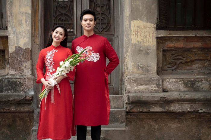 Đám cưới cổ tích của anh công an Phố Trong Làng với vợ MC