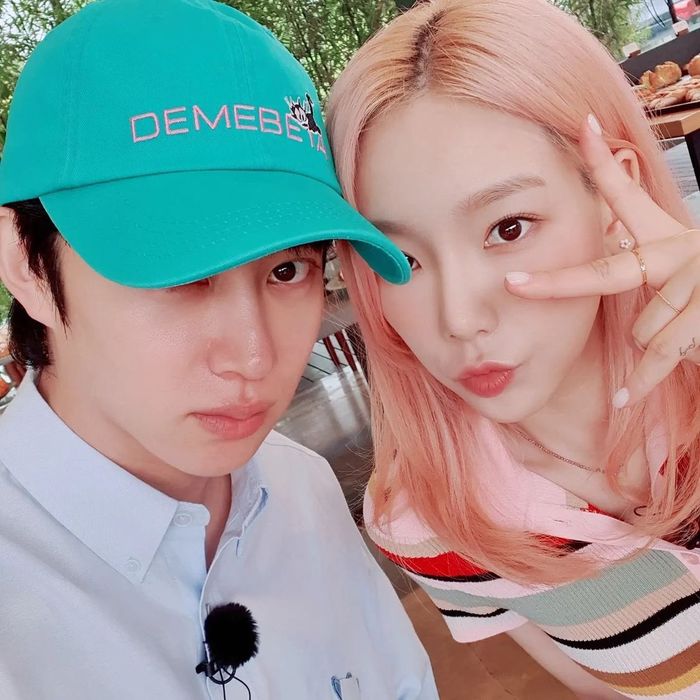 5 Kpop được mệnh danh là thánh ngoại giao của làng nhạc Kpop