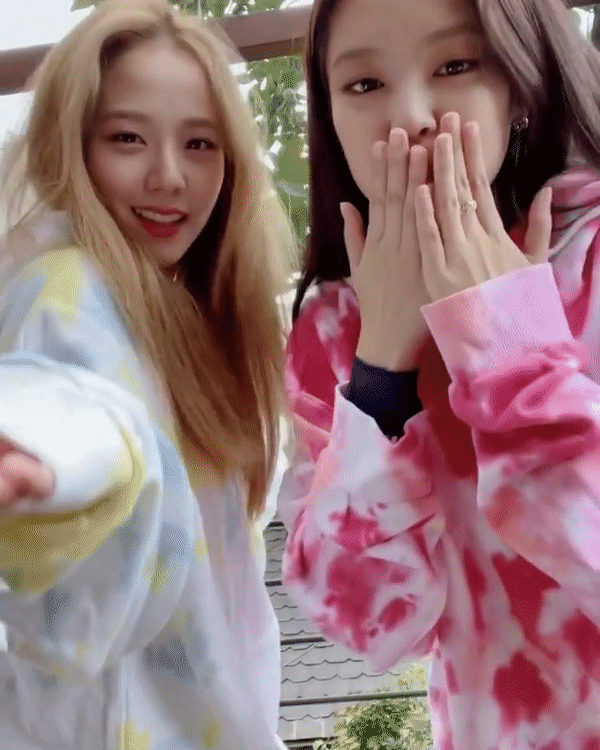 BLACKPINK những lần đổi màu tóc gây sốt : Rosé vẫn yêu tóc vàng
