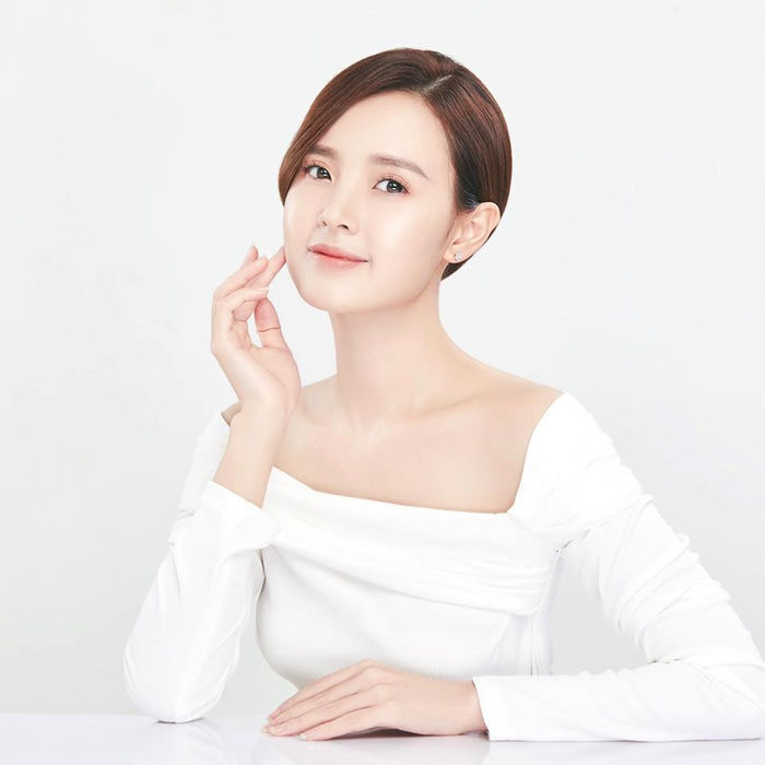 Những giảng viên trẻ đẹp Vbiz: Ngân Anh đích thị cô giáo hàng hiệu