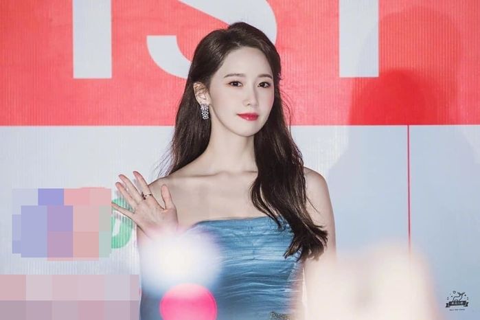 Nữ thần kín đáo Yoona khi diện váy trễ vai: Sang hết phần thiên hạ