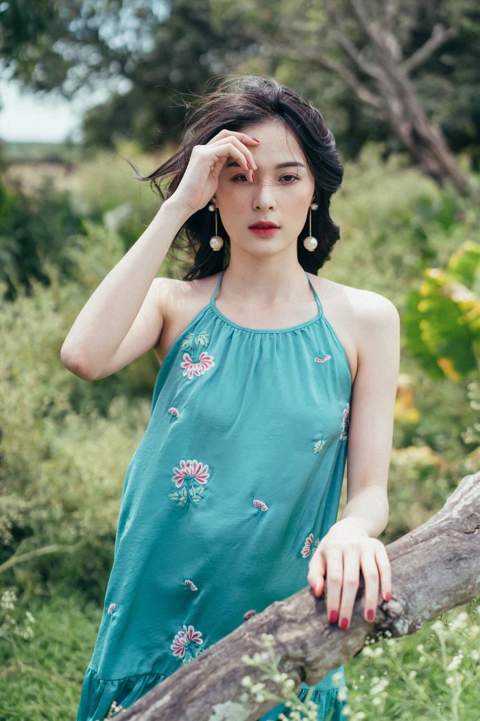 Phải dụi mắt mấy lần mới nhận ra Hạ Vi - mỹ nữ vạn người mê một thời