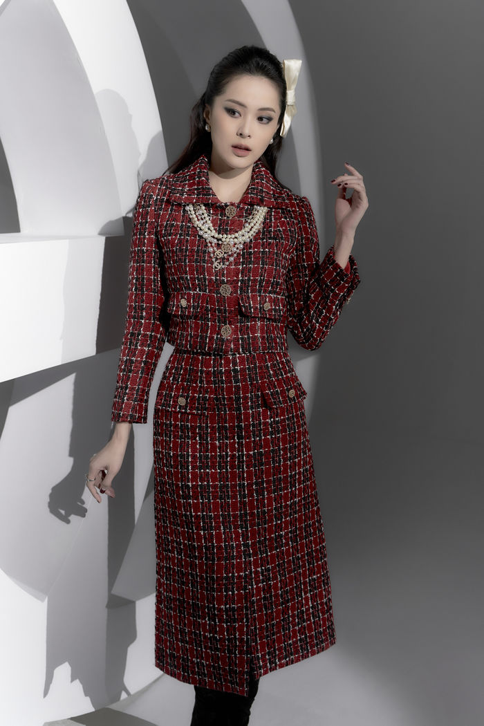 Phải dụi mắt mấy lần mới nhận ra Hạ Vi - mỹ nữ vạn người mê một thời