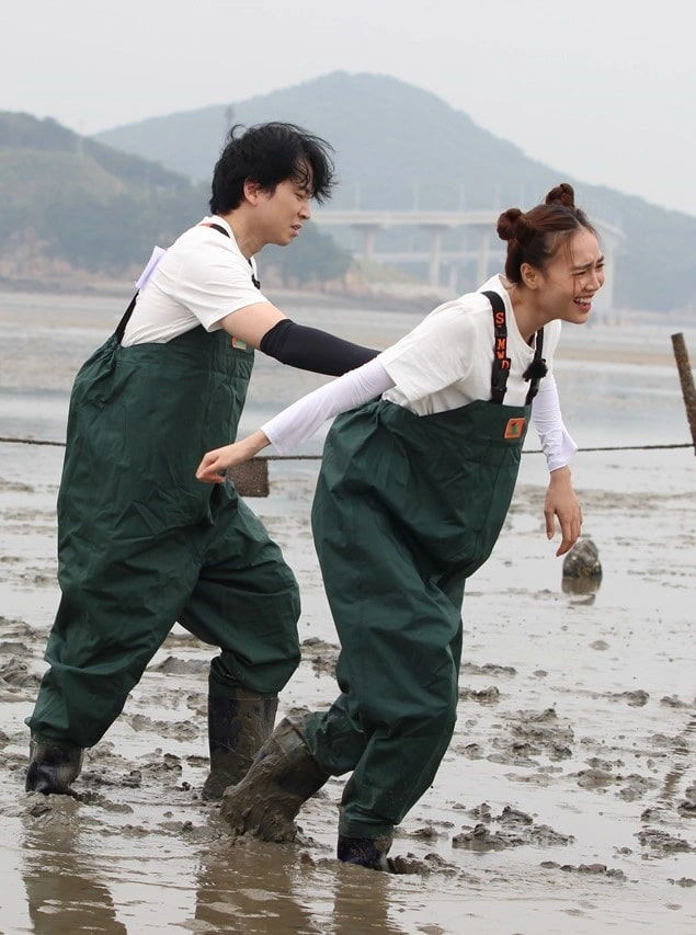 Running Man Việt: Không đếm xuể hint tình bể bình của Lan Ngọc - Karik