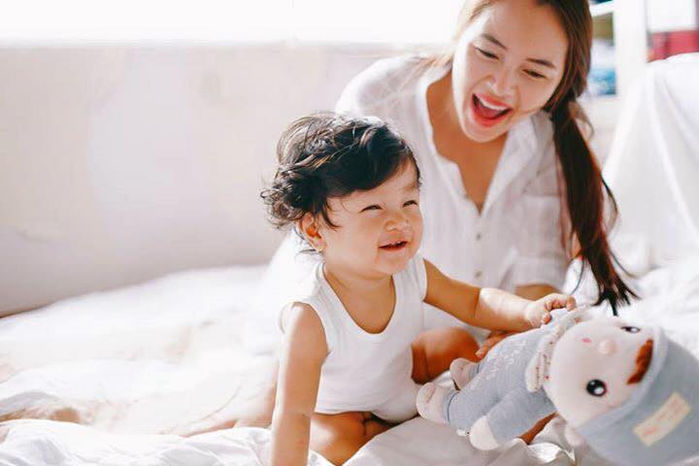 Sao chân ướt đi thi: Diễm Châu từ Á hậu đến bà mẹ 3 con quyến rũ