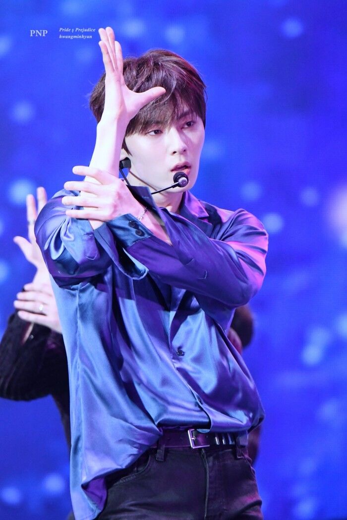 5 idol Kpop chưa thoát khỏi độc thân khiến dân tình bất ngờ
