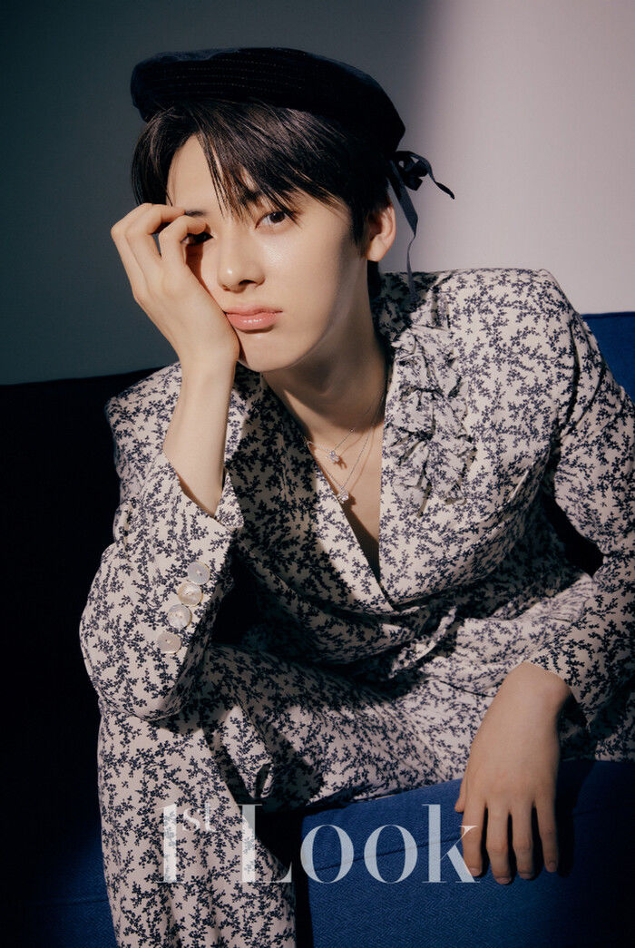 5 idol Kpop chưa thoát khỏi độc thân khiến dân tình bất ngờ