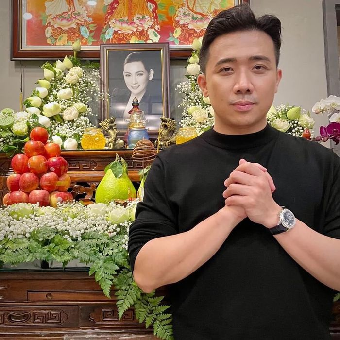 Sao Việt đến viếng 49 ngày mất Phi Nhung: Trấn Thành giờ chót