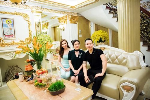 3 Sao Việt sở hữu biệt thự dát vàng: Lan Khuê thỏa sức sống ảo