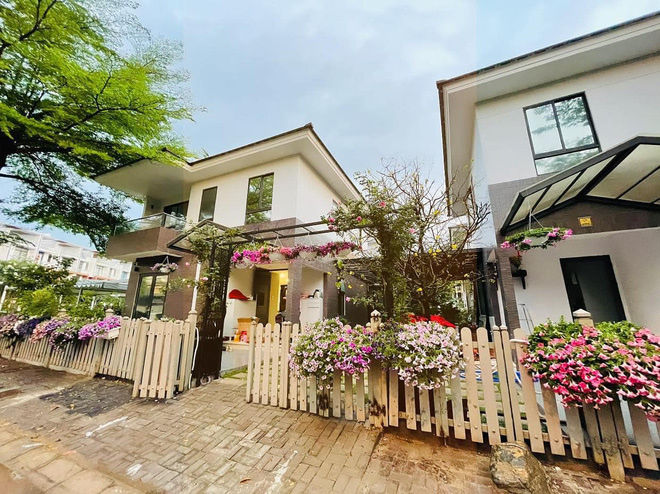 Sao Việt trồng rau trong biệt thự: Bảo Thy làm dâu hào môn cực khéo
