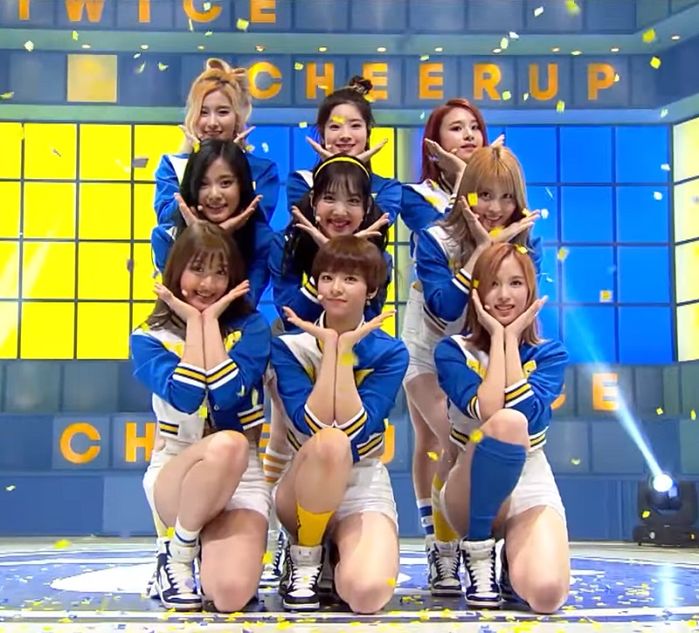 Siêu hit của loạt nhóm nữ Kpop: TWICE lọt top với Cheer up huyền thoại