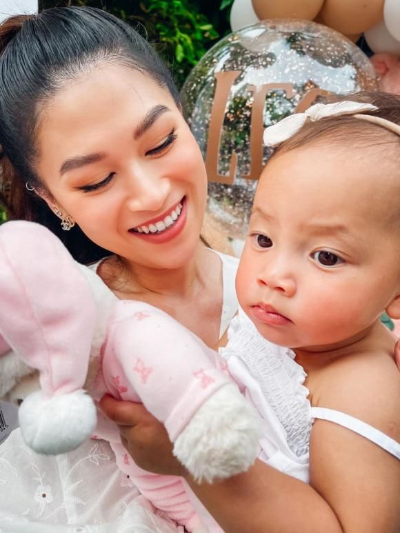 Sinh nhật Leon - Lisa, Kim Lý và Subeo gây chú ý: họ thương nhau lắm
