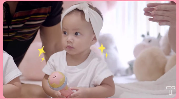 Sinh nhật Leon - Lisa, Kim Lý và Subeo gây chú ý: họ thương nhau lắm