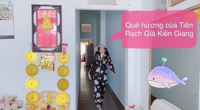 Thời trang đi ăn của mỹ nhân Việt: Thùy Tiên chặt chém