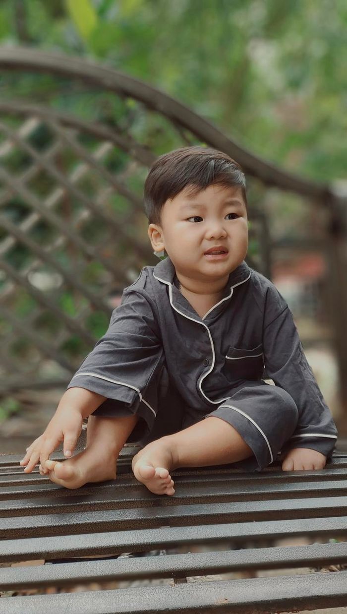 Thời trang đi ngủ của nhóc tỳ Vbiz: hãy gọi Bo Thúi là ông cụ non