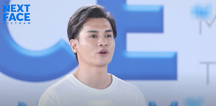 TyhD và H'Hen hôm trước còn chị em, nay về phe Lương Thùy Linh