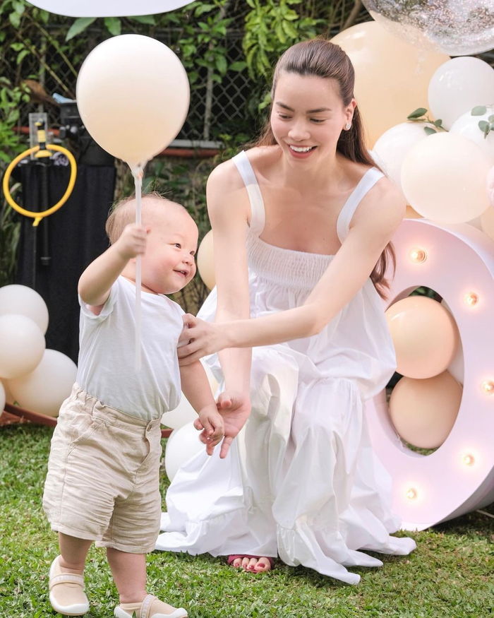 Vận động viên Leon năng động ngày thứ 7: “Đói quá ăn miếng mẹ ơi”