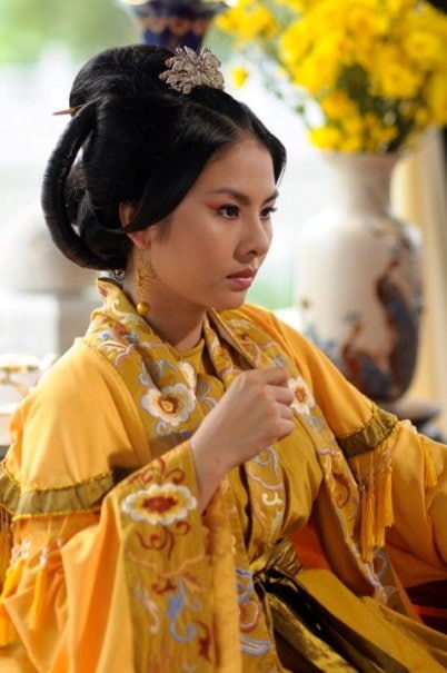 Vân Trang biến hoá trên màn ảnh Việt: Thiện ác gì cân hết